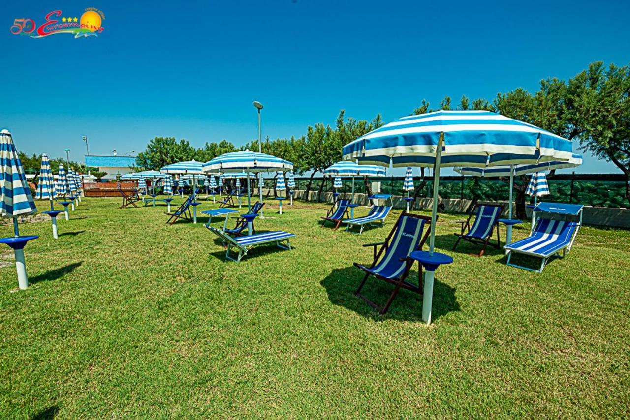 Club Del Sole Roseto Degli Abruzzi Easy Camping Village エクステリア 写真