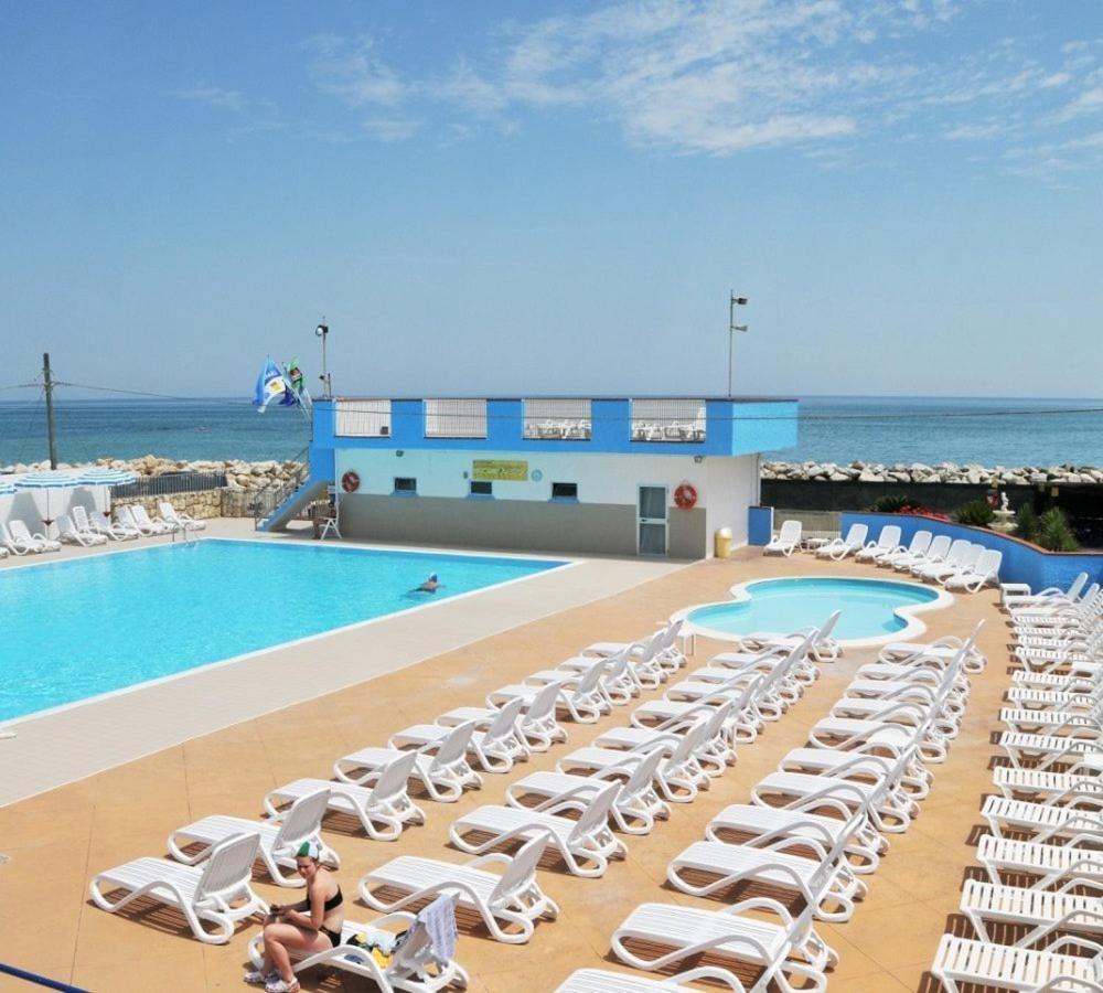 Club Del Sole Roseto Degli Abruzzi Easy Camping Village エクステリア 写真