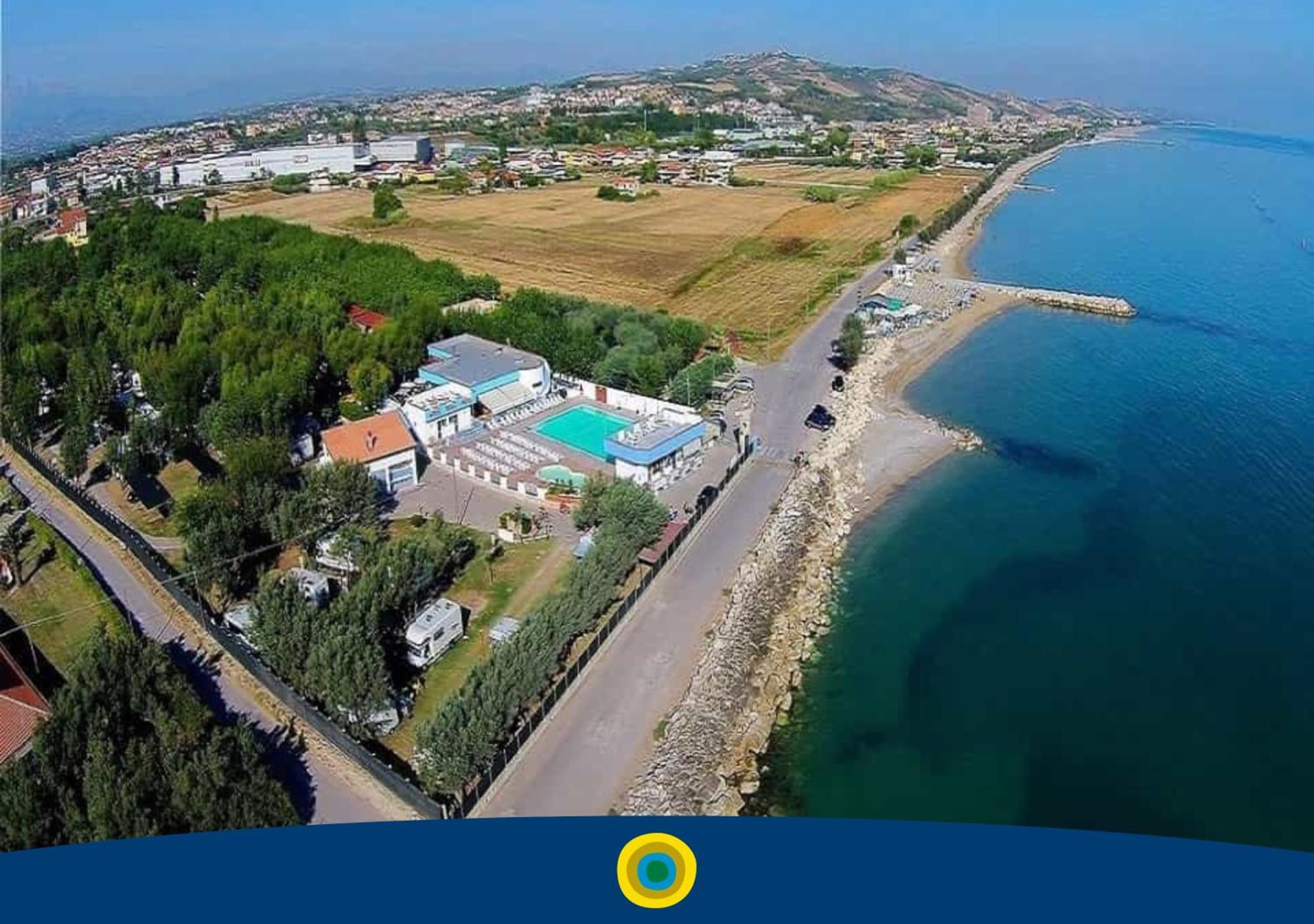 Club Del Sole Roseto Degli Abruzzi Easy Camping Village エクステリア 写真